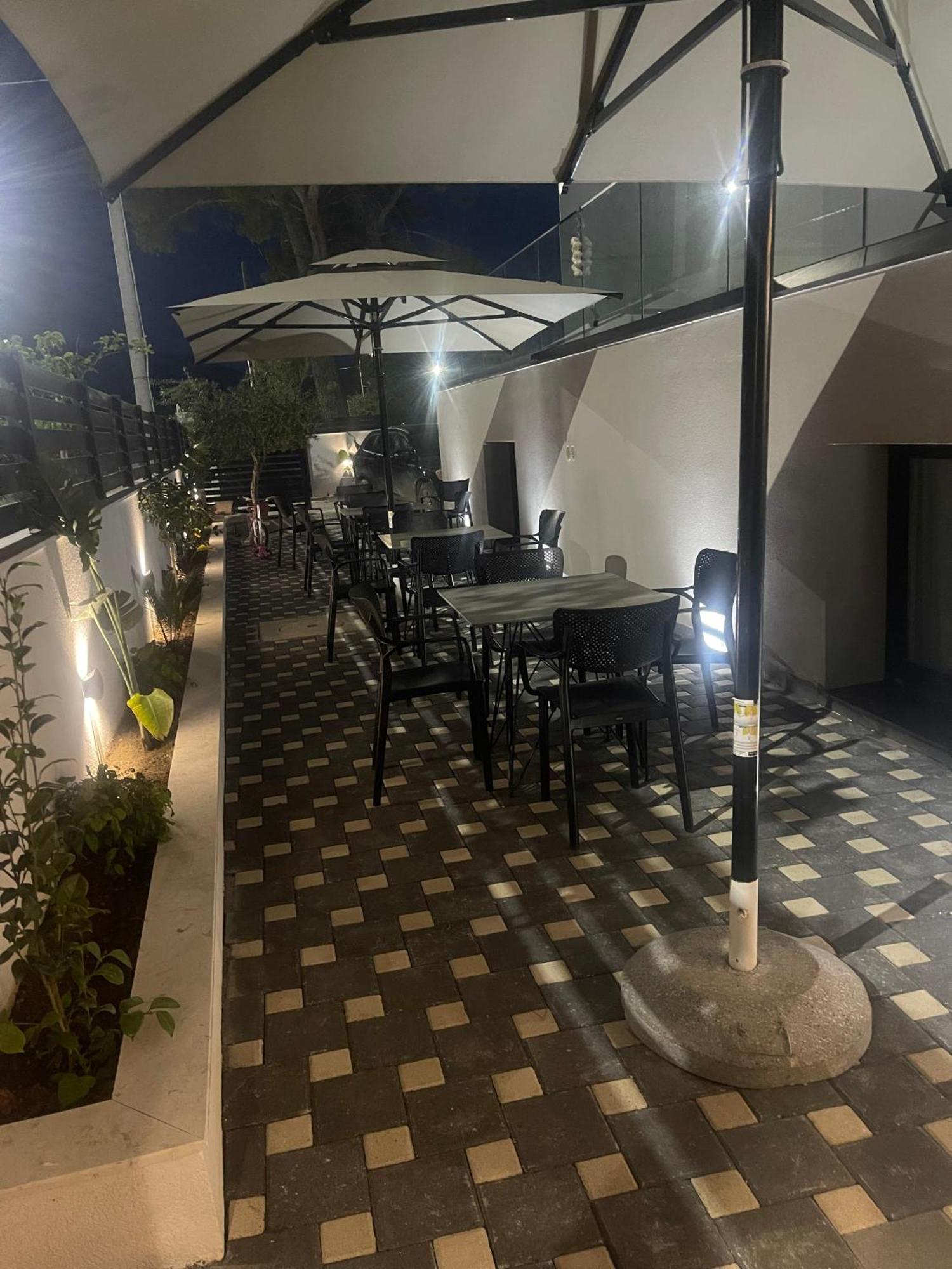 Hotel Aluor Vlorë Exterior foto